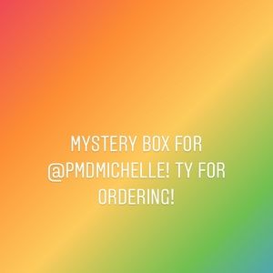 Mystery Box for @itsmisiaa on IG! TY so much! :)